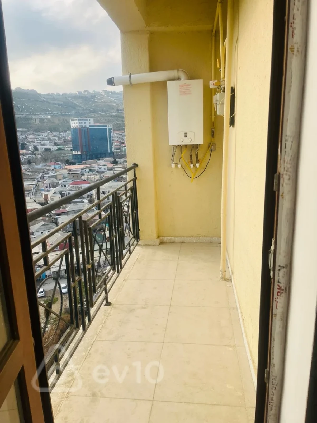 Kirayə verilir 1 otaqlı yeni tikili 60 m²