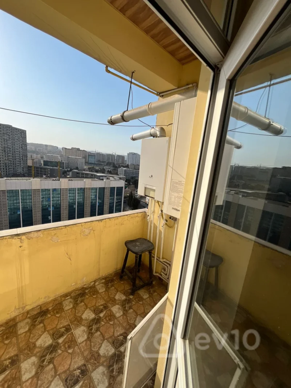 Kirayə verilir 2 otaqlı yeni tikili 100 m²