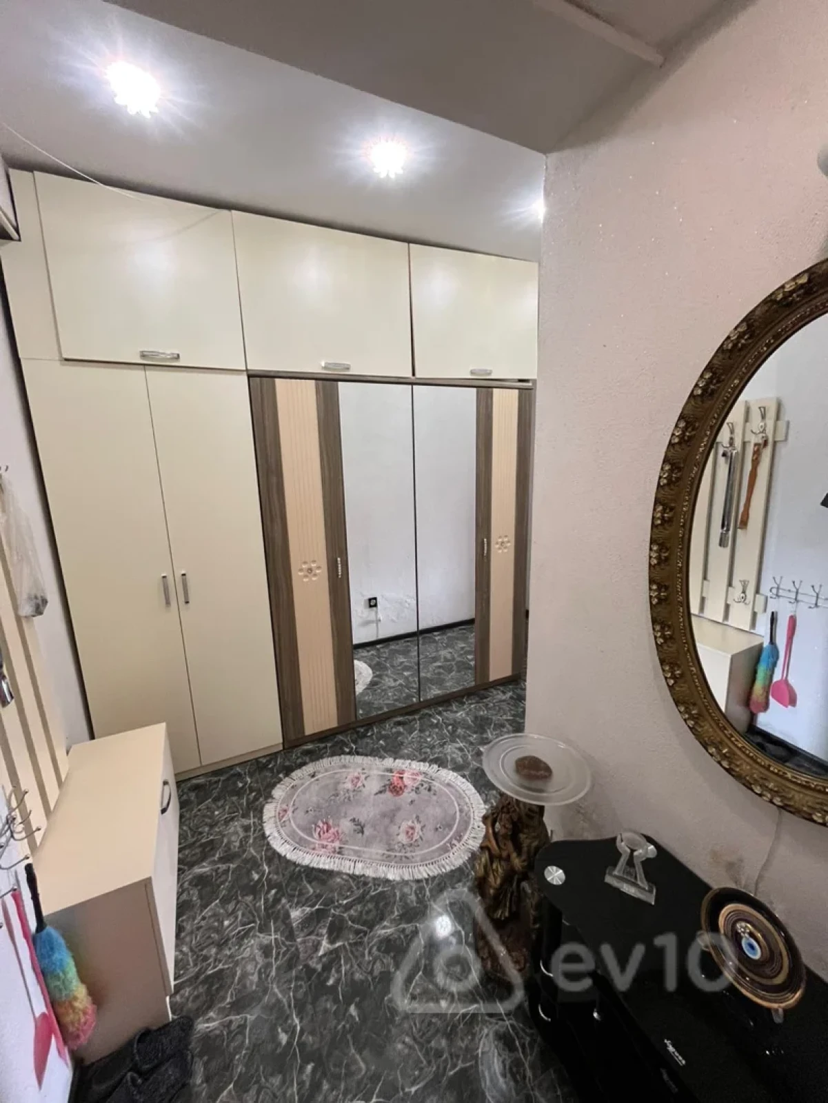 Kirayə verilir 2 otaqlı yeni tikili 100 m²