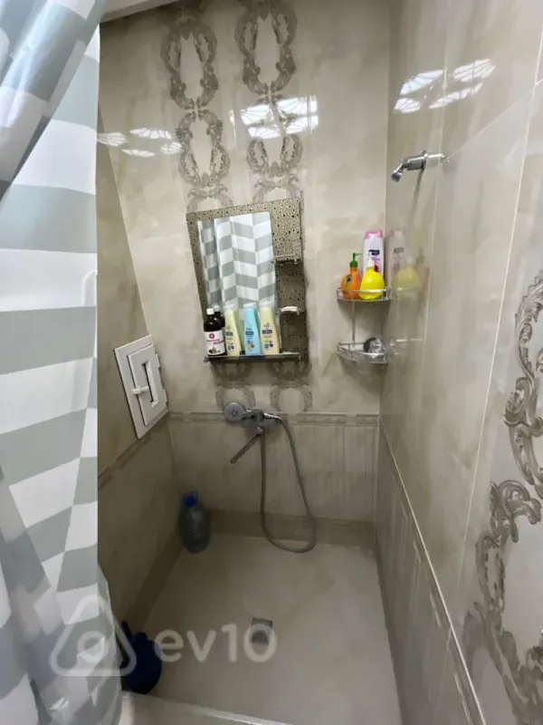 Kirayə verilir 2 otaqlı yeni tikili 100 m²