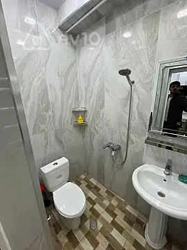 Kirayə verilir 2 otaqlı yeni tikili 70 m²