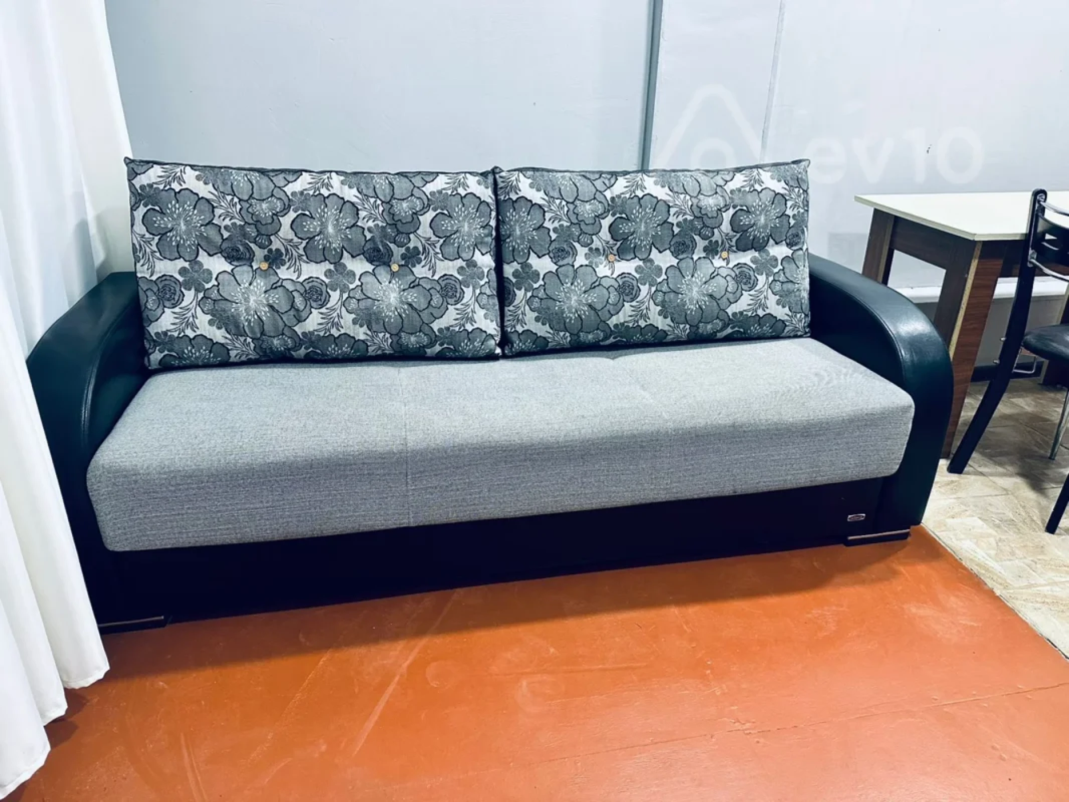 Kirayə verilir 1 otaqlı həyət evi 25 m²