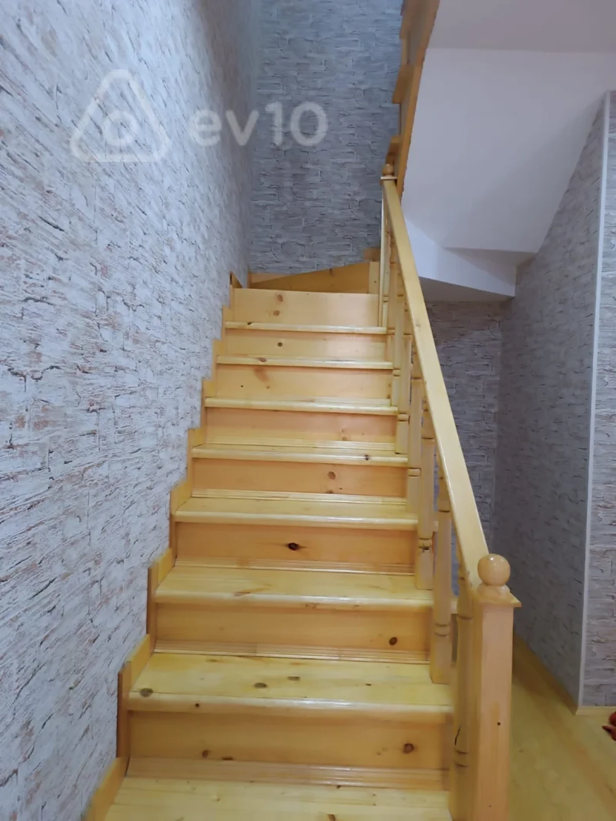 Kirayə verilir 3 otaqlı həyət evi 95 m²