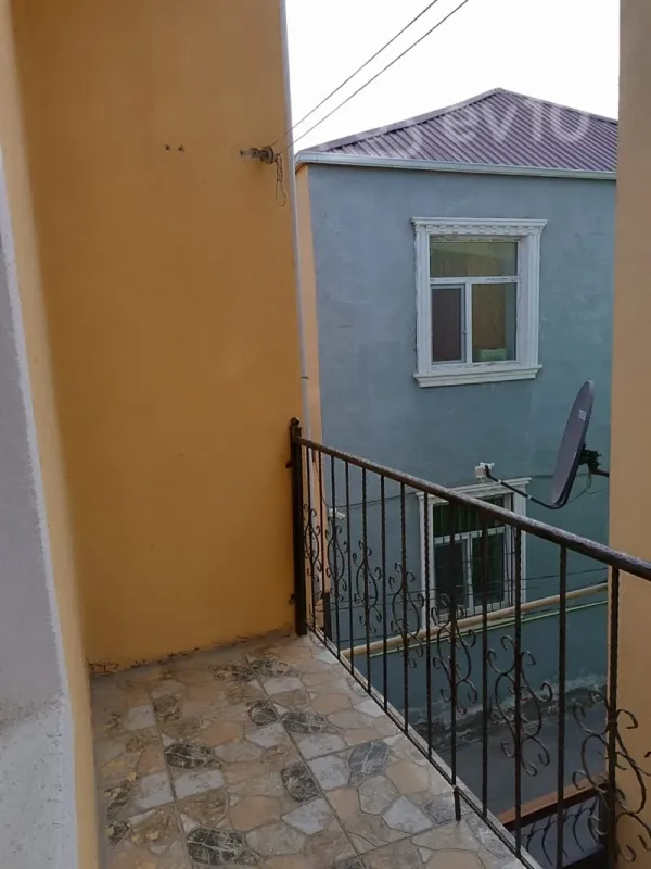 Kirayə verilir 3 otaqlı həyət evi 95 m²