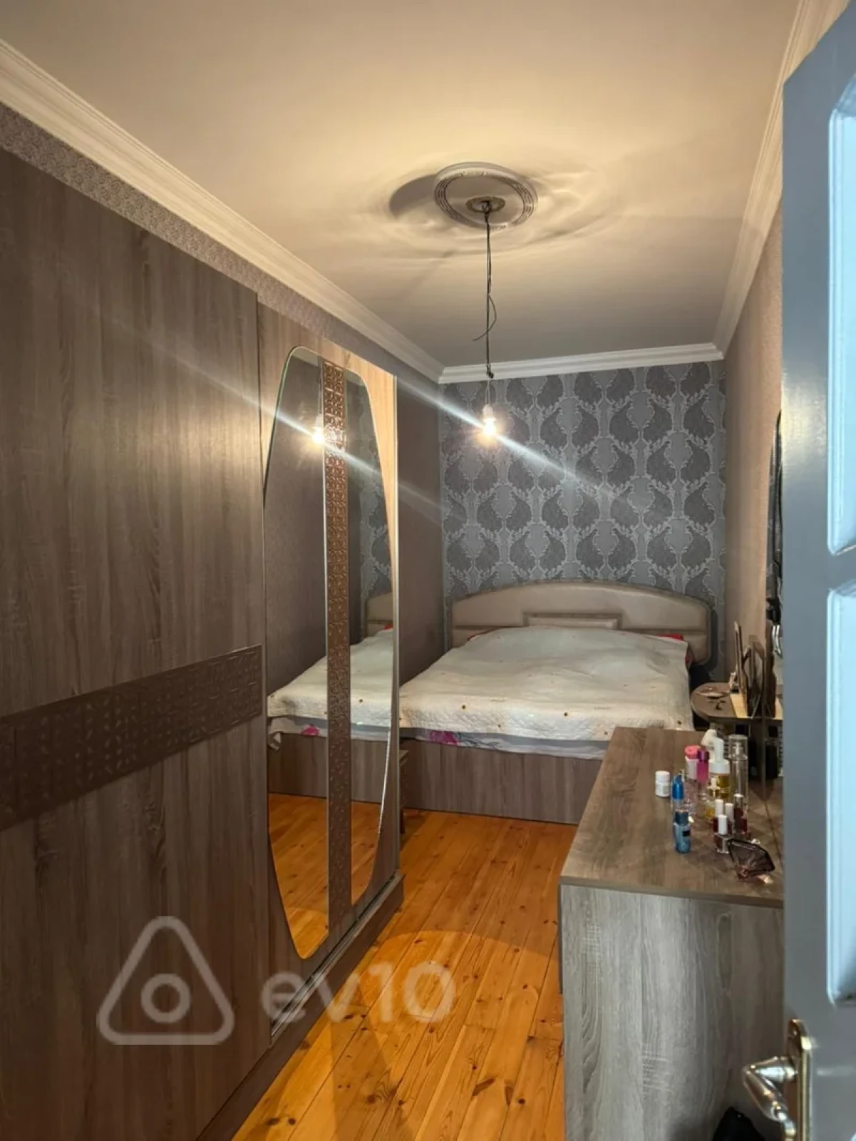 Satılır 3 otaqlı həyət evi 100 m²