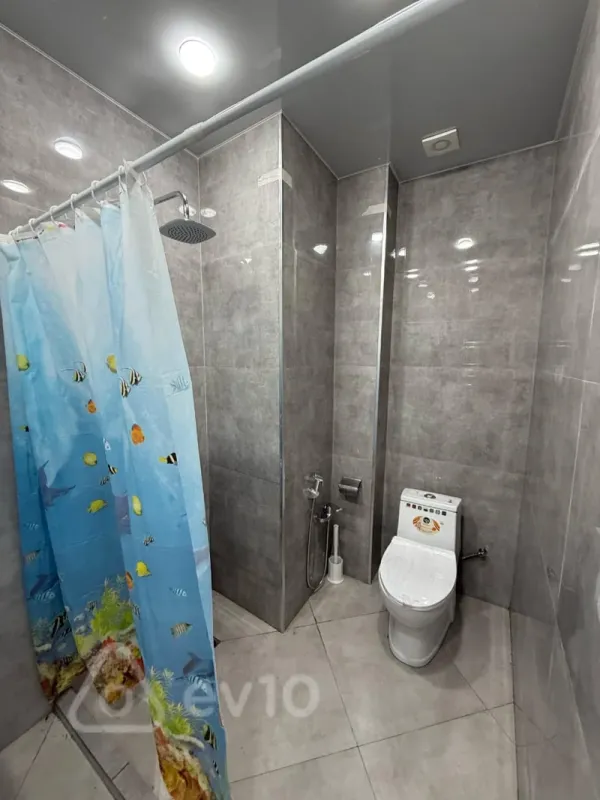 Kirayə verilir 2 otaqlı yeni tikili 65 m²