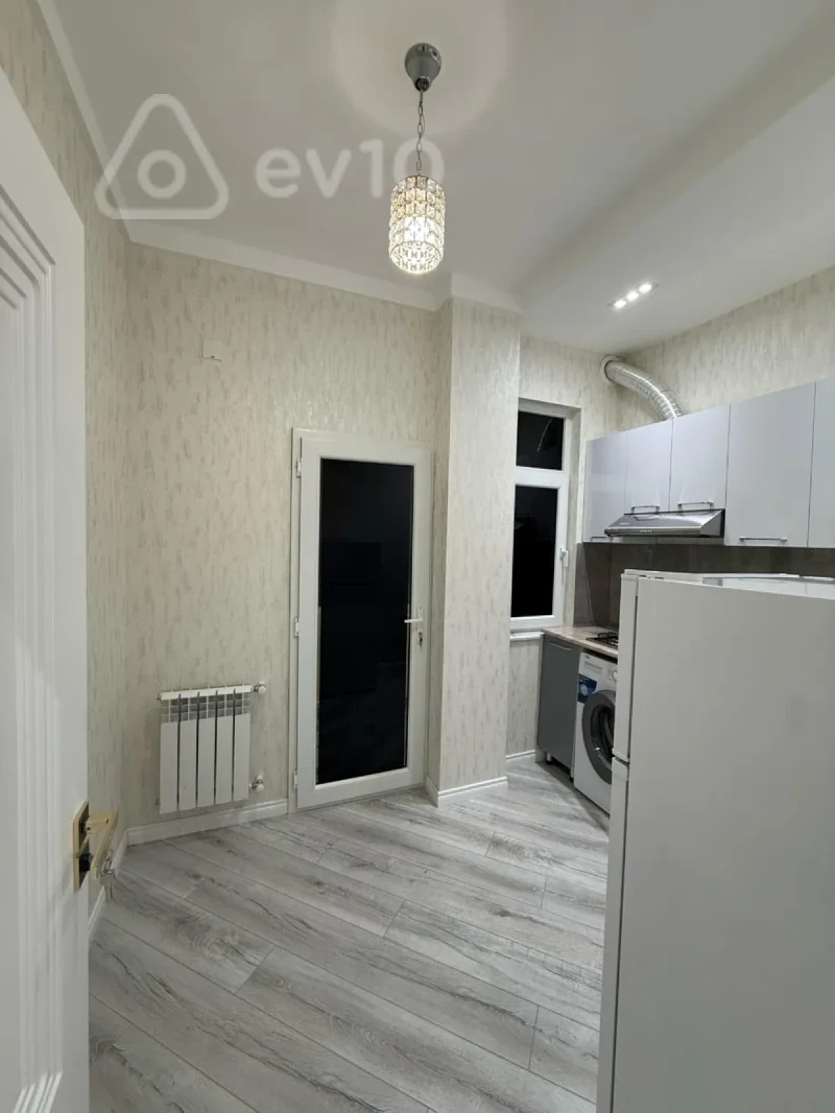 Kirayə verilir 2 otaqlı yeni tikili 65 m²