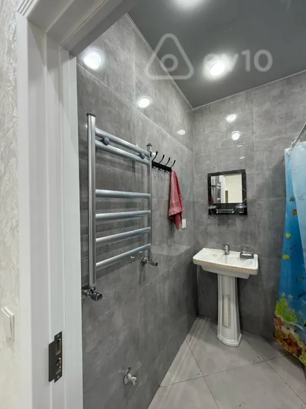 Kirayə verilir 2 otaqlı yeni tikili 65 m²