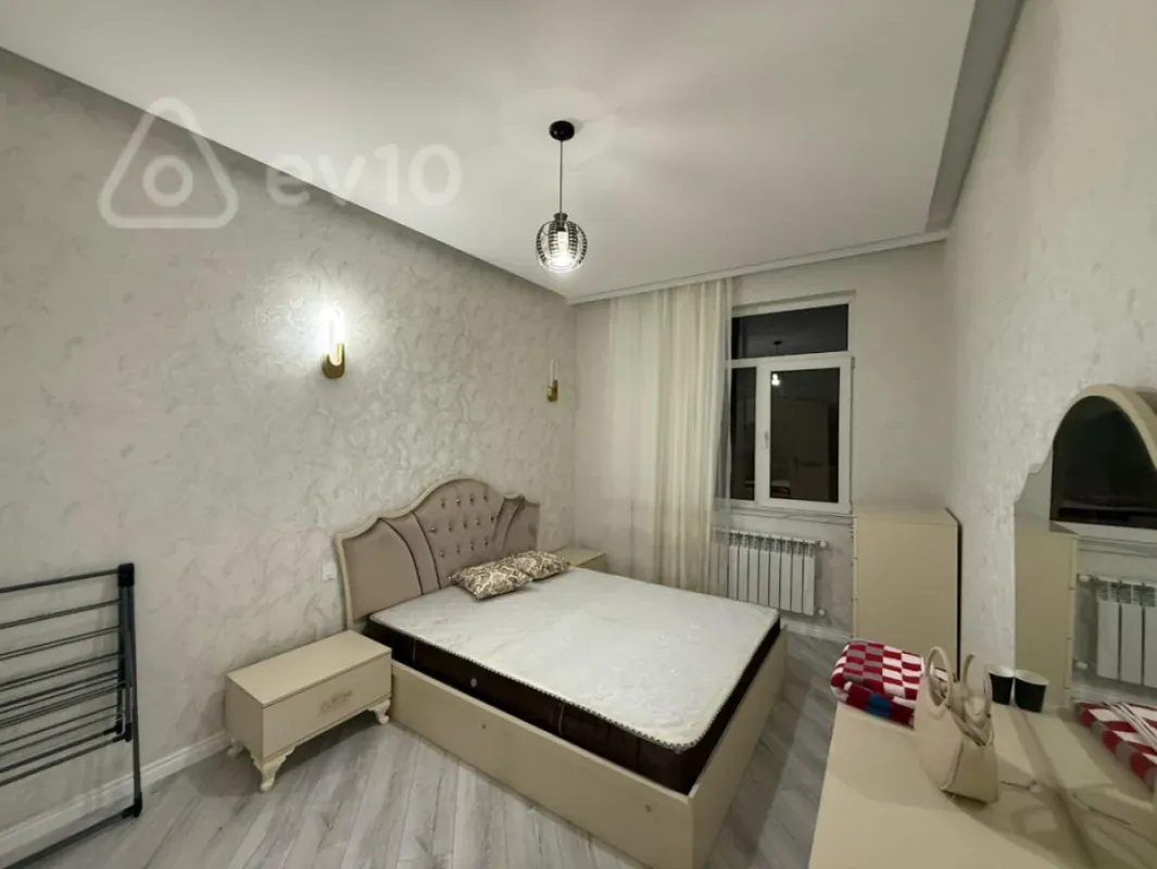 Kirayə verilir 2 otaqlı yeni tikili 65 m²