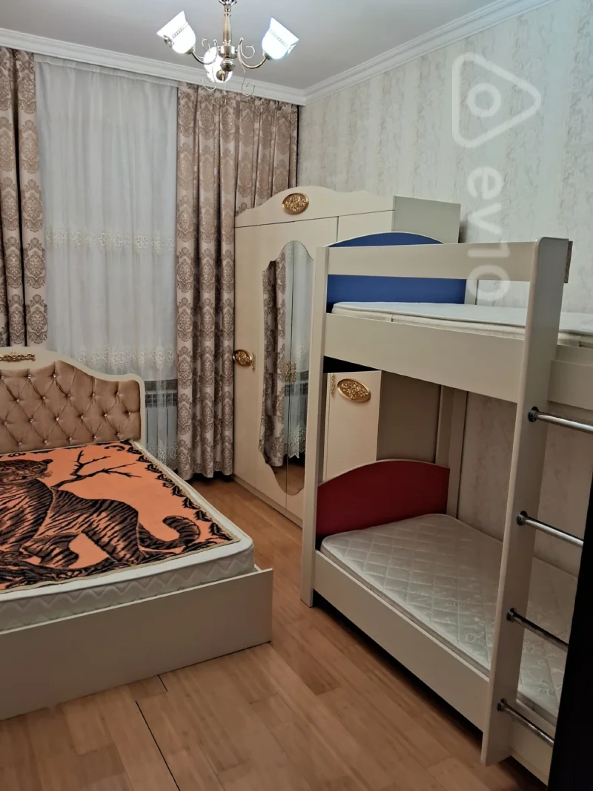 Kirayə verilir 2 otaqlı yeni tikili 63 m²