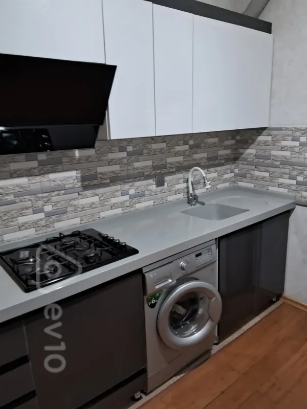 Kirayə verilir 2 otaqlı yeni tikili 63 m²