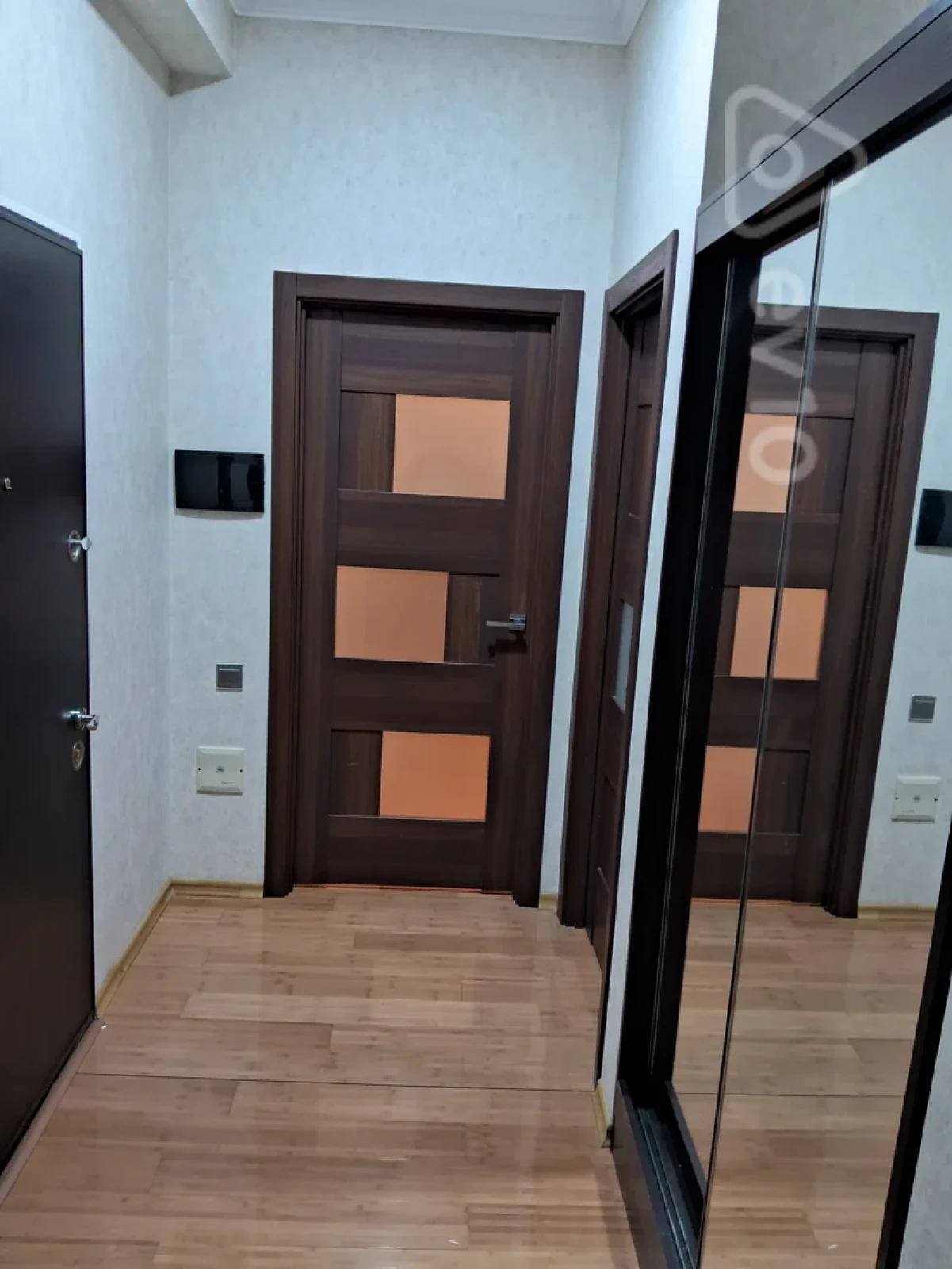 Kirayə verilir 2 otaqlı yeni tikili 63 m²