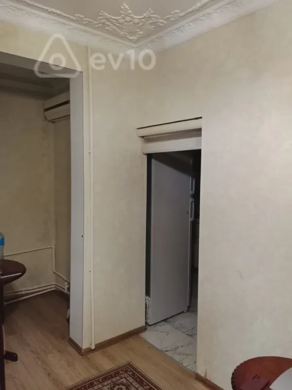 Kirayə verilir 3 otaqlı köhnə tikili 70 m²