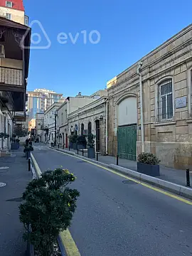 Satılır 1 otaqlı köhnə tikili 18 m²