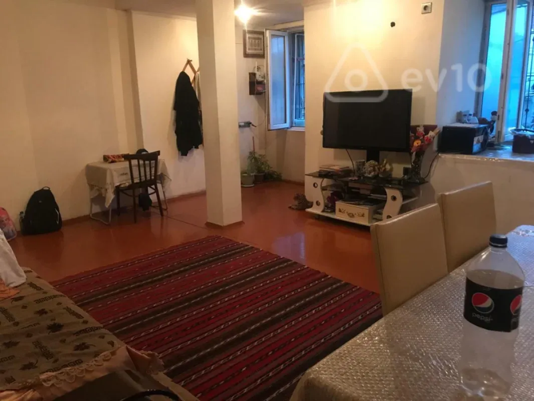 Kirayə verilir 2 otaqlı həyət evi 50 m²