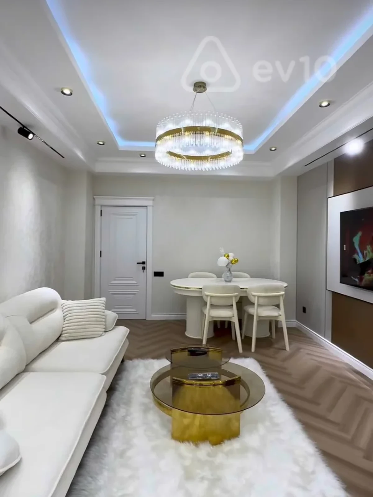 Kirayə verilir 3 otaqlı yeni tikili 100 m²