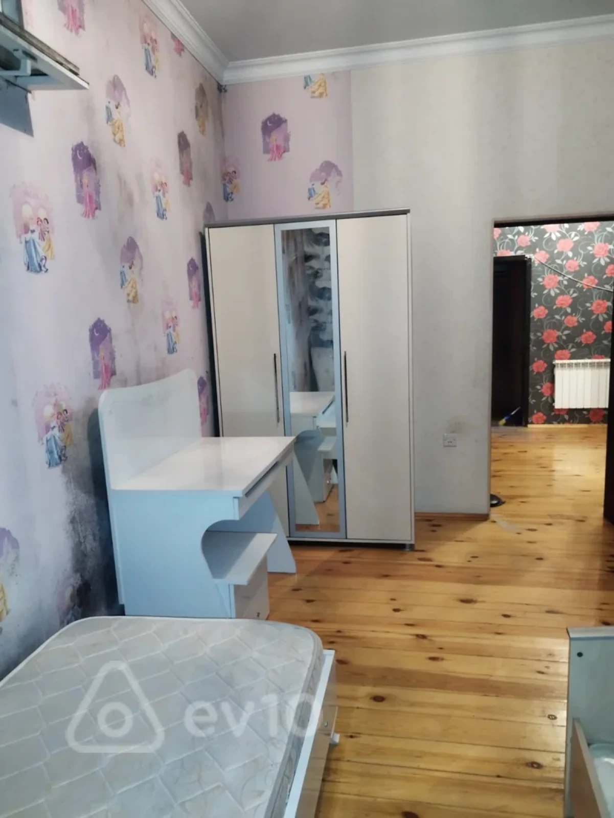 Kirayə verilir 3 otaqlı həyət evi 65 m²