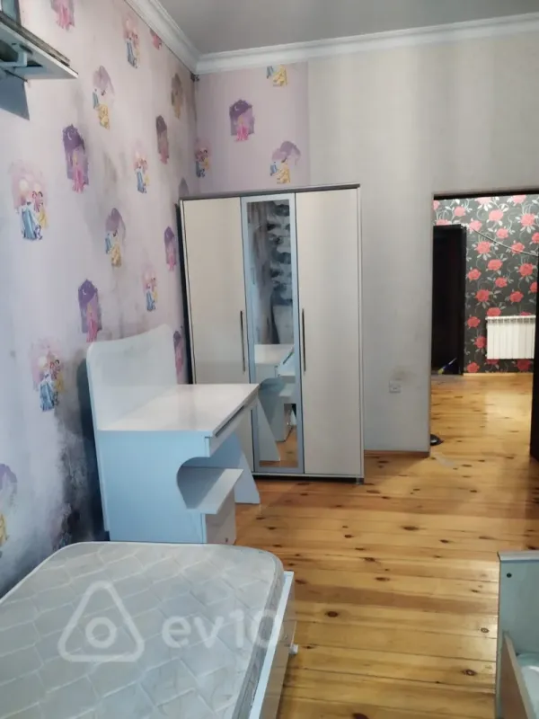 Kirayə verilir 3 otaqlı həyət evi 65 m²