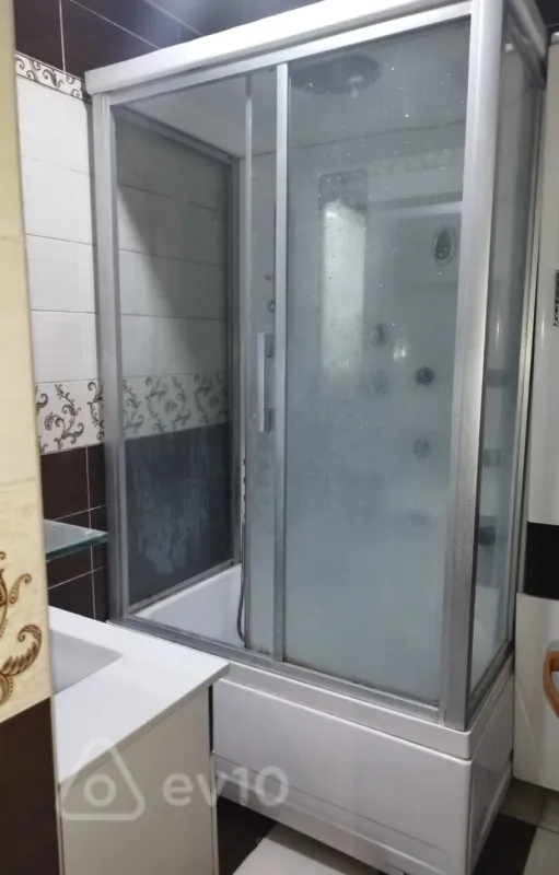 Kirayə verilir 3 otaqlı həyət evi 65 m²