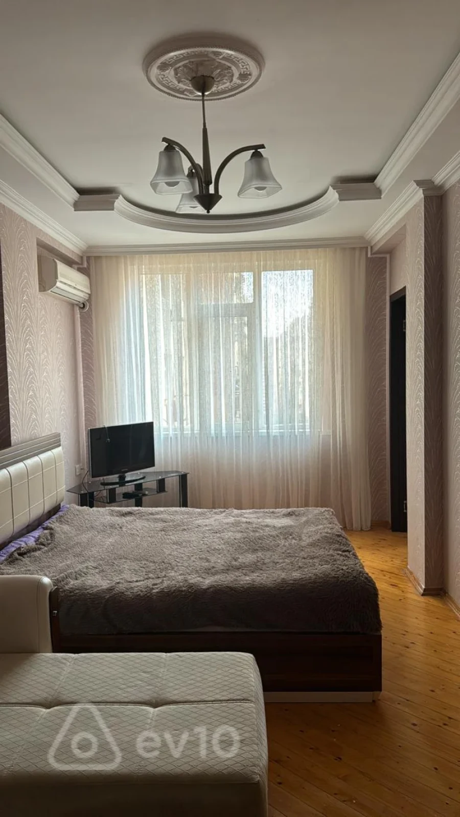 Kirayə verilir 1 otaqlı yeni tikili 40 m²