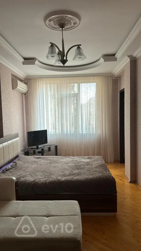 Kirayə verilir 1 otaqlı yeni tikili 40 m²