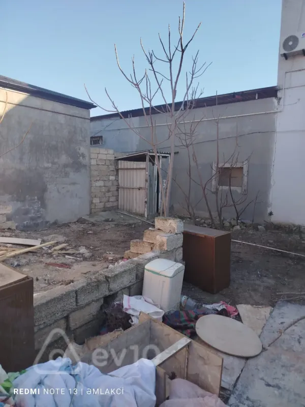 Satılır 2 otaqlı həyət evi 40 m²