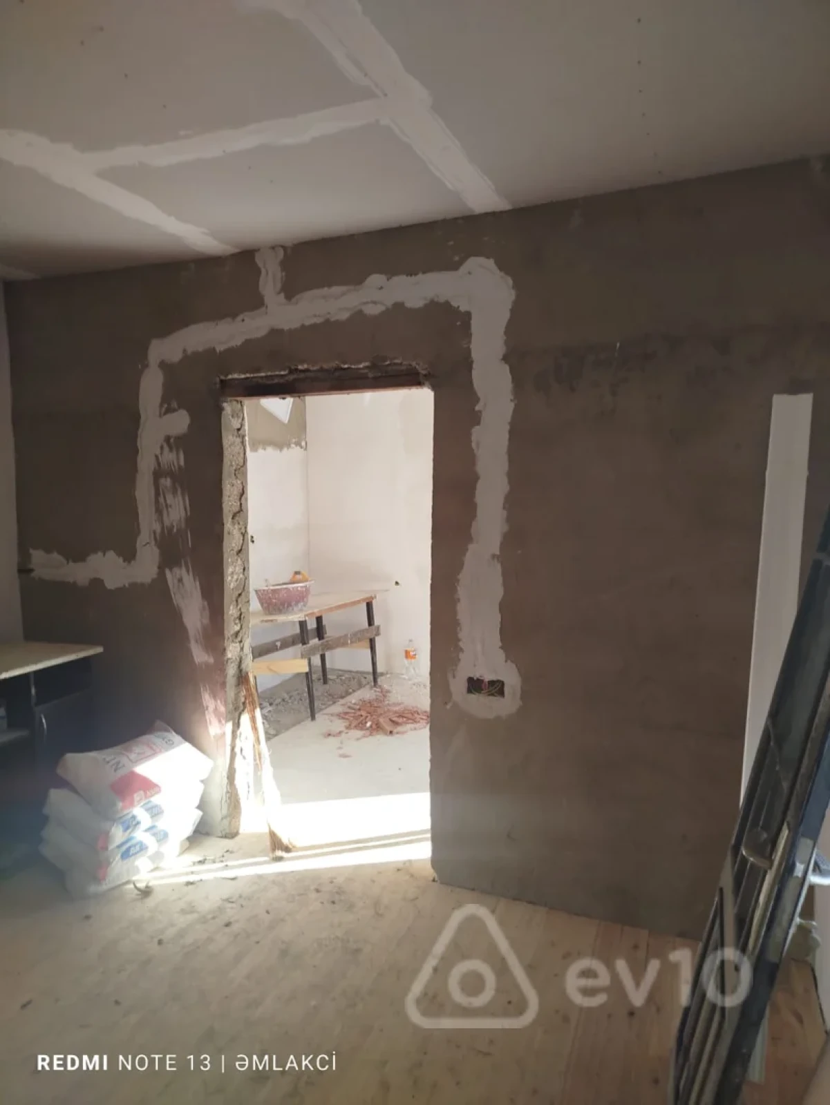 Satılır 2 otaqlı həyət evi 40 m²