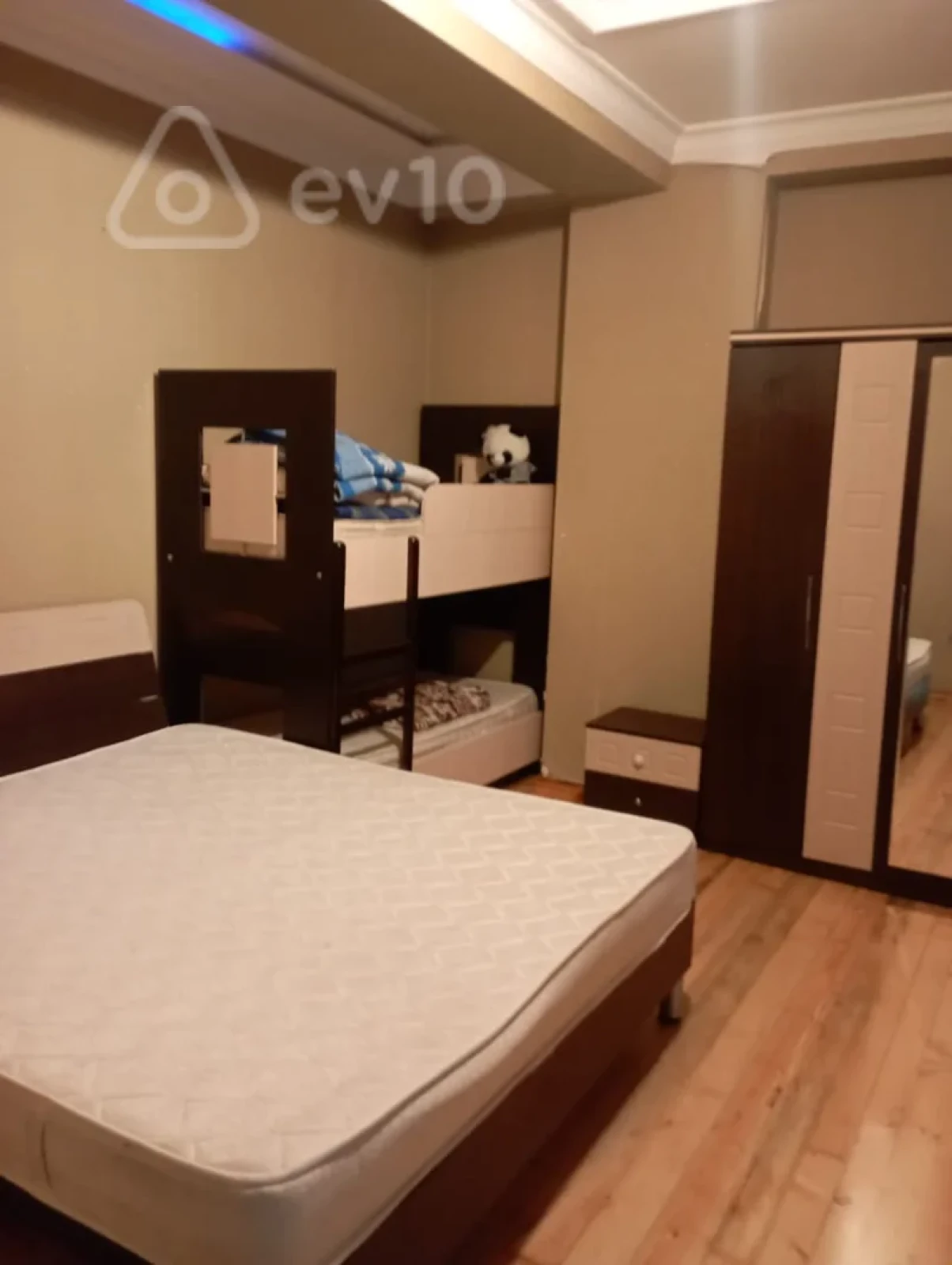 Kirayə verilir 2 otaqlı yeni tikili 65 m²