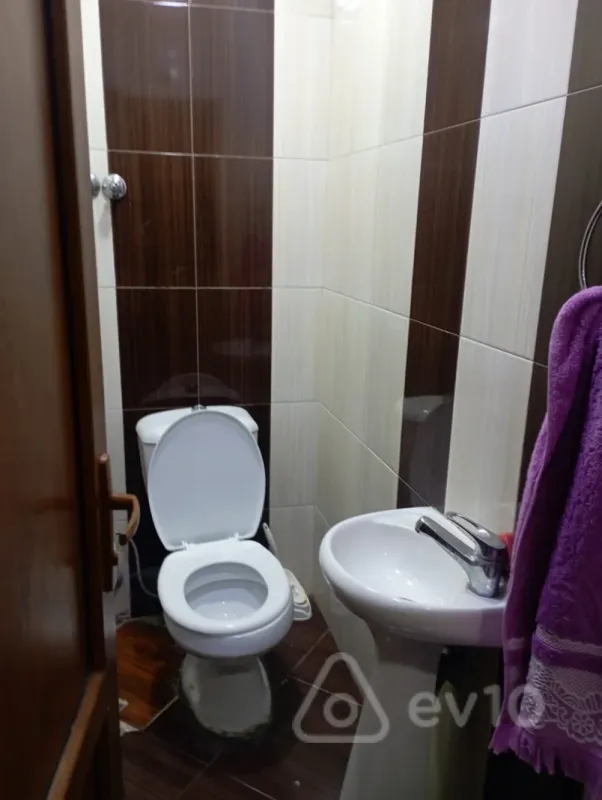 Kirayə verilir 2 otaqlı yeni tikili 65 m²