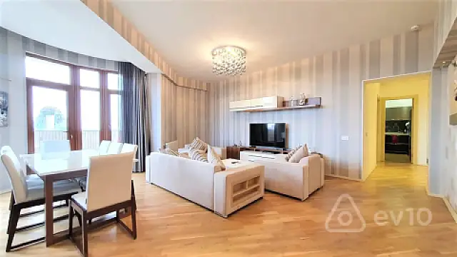 Kirayə verilir 3 otaqlı yeni tikili 131 m²