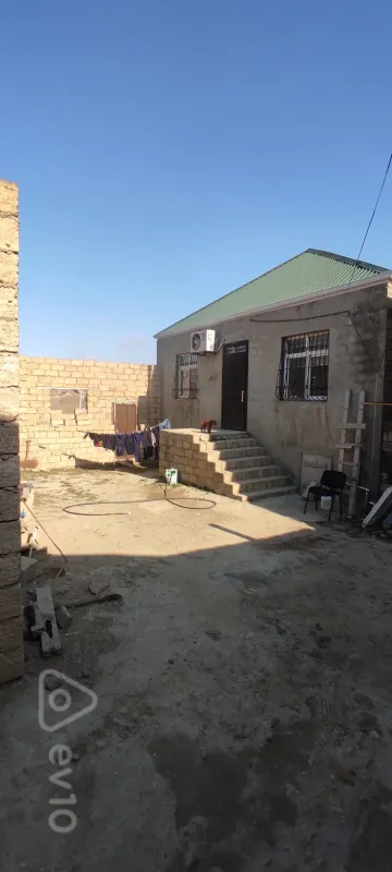 Satılır 3 otaqlı həyət evi 100 m²