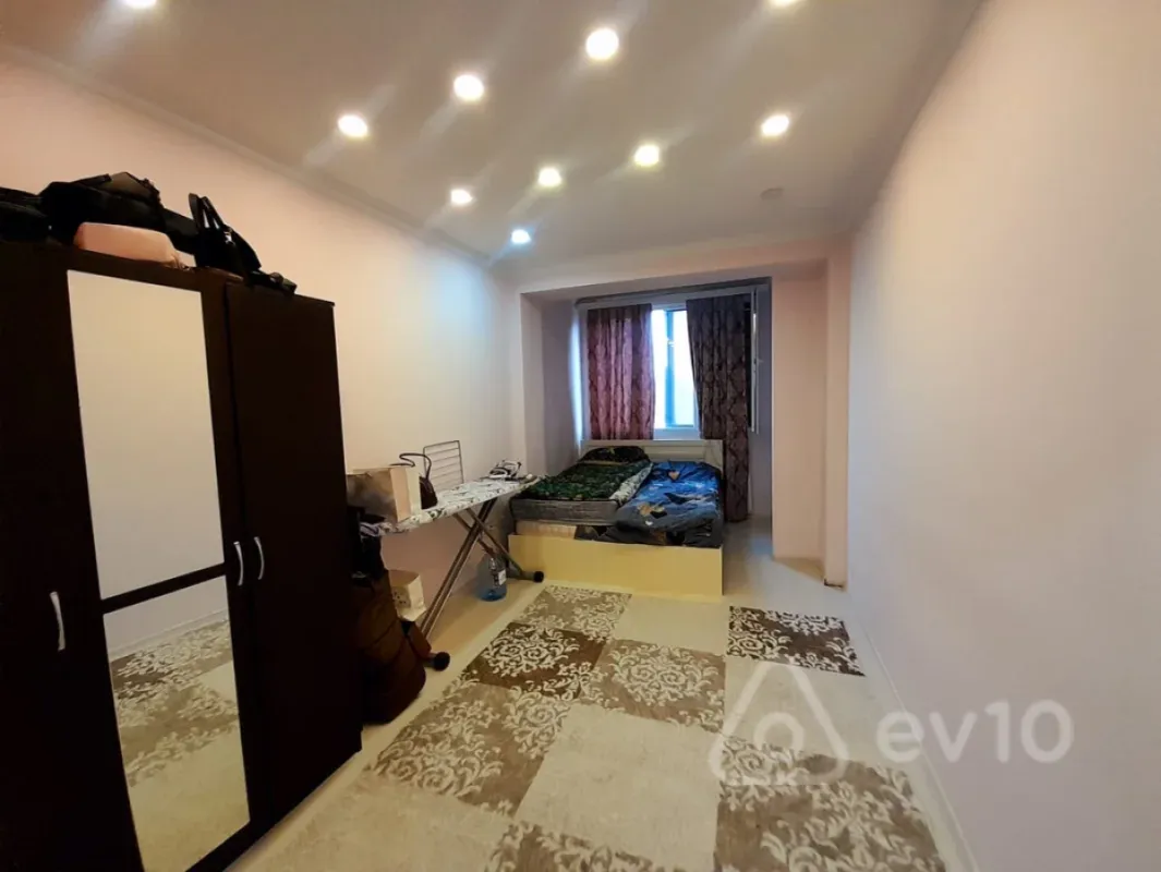 Kirayə verilir 2 otaqlı yeni tikili 75 m²