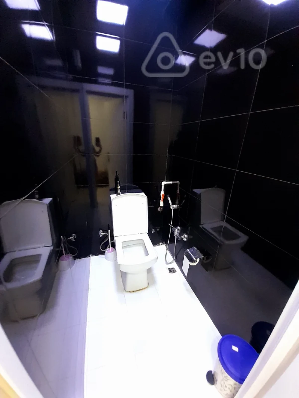 Kirayə verilir 2 otaqlı yeni tikili 75 m²