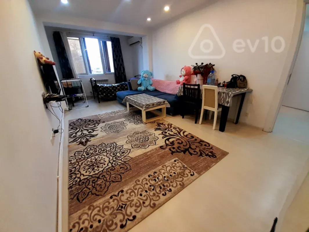 Kirayə verilir 2 otaqlı yeni tikili 75 m²