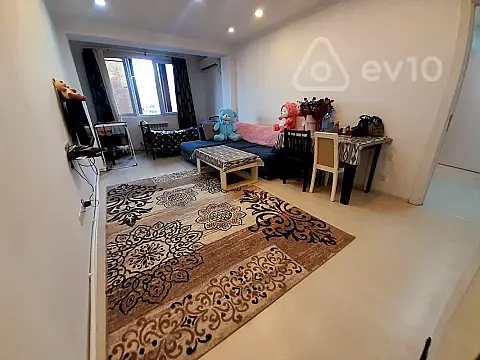 Kirayə verilir 2 otaqlı yeni tikili 75 m²