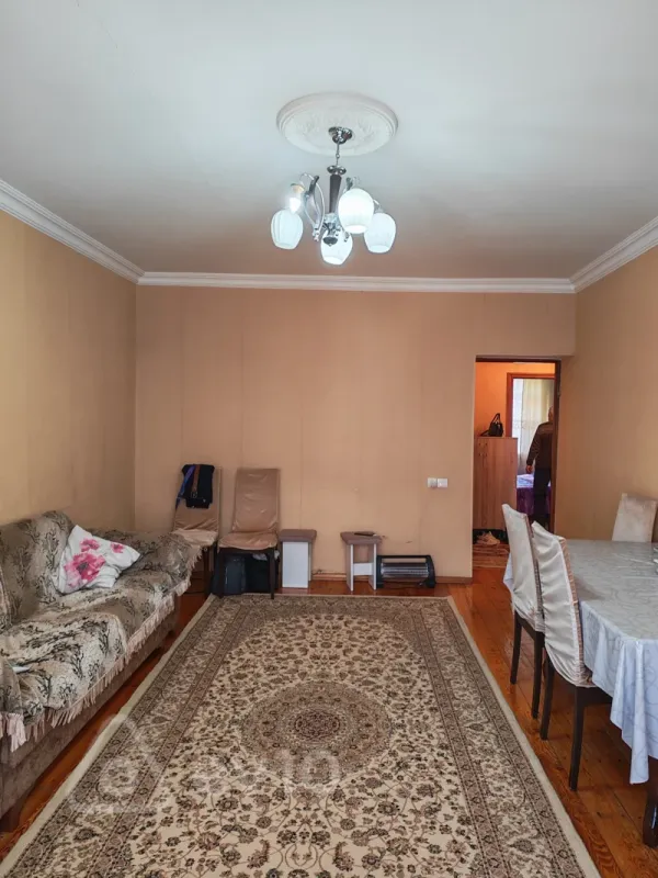 Satılır 2 otaqlı köhnə tikili 60 m²