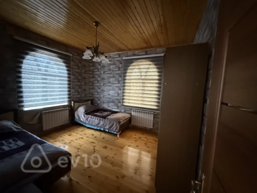 Satılır 4 otaqlı həyət evi 5 m²