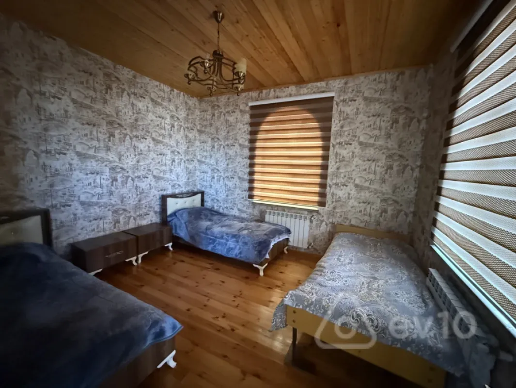 Satılır 4 otaqlı həyət evi 5 m²