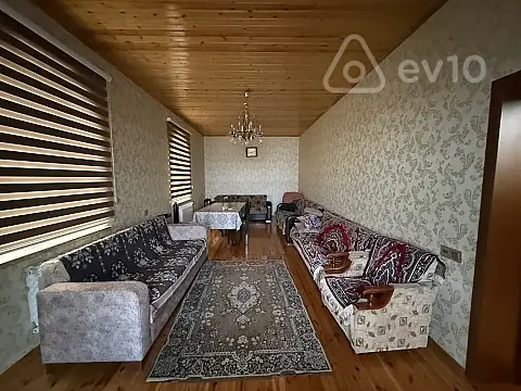 Satılır 4 otaqlı həyət evi 5 m²