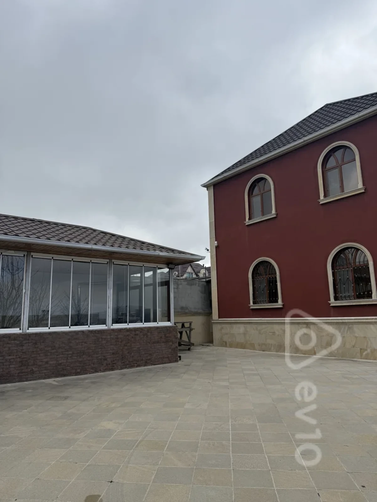 Satılır 4 otaqlı həyət evi 5 m²