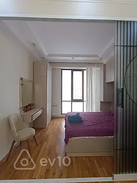 Kirayə verilir 2 otaqlı yeni tikili 51 m²