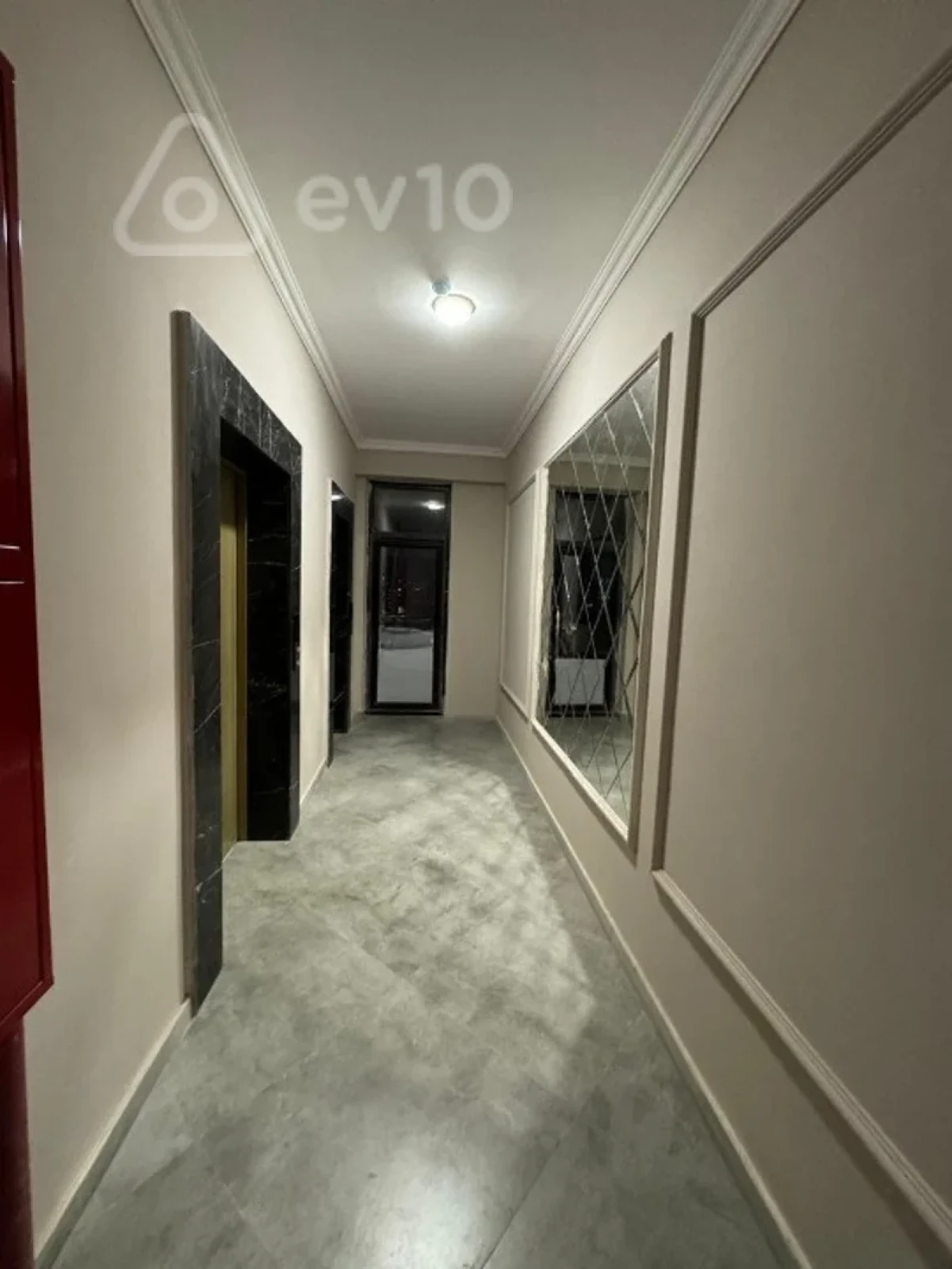 Kirayə verilir 2 otaqlı yeni tikili 80 m²