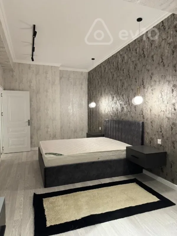 Kirayə verilir 2 otaqlı yeni tikili 80 m²