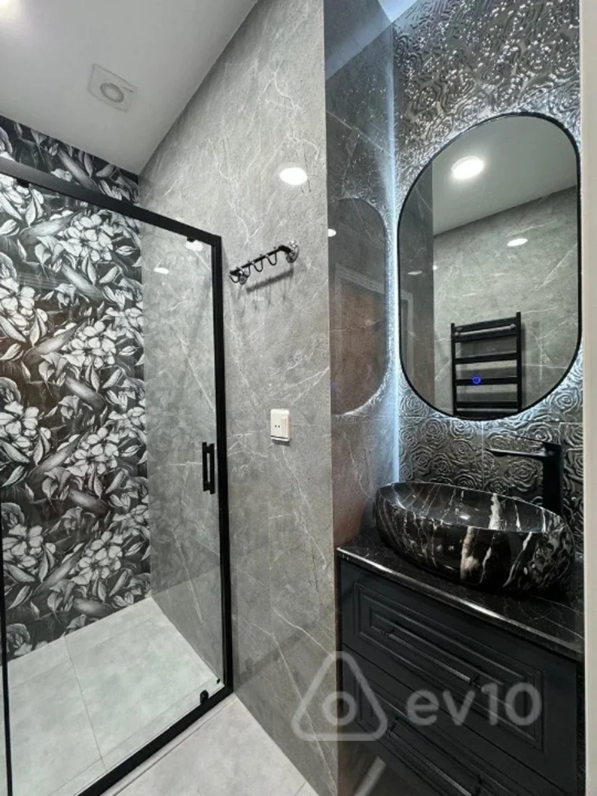 Kirayə verilir 2 otaqlı yeni tikili 80 m²