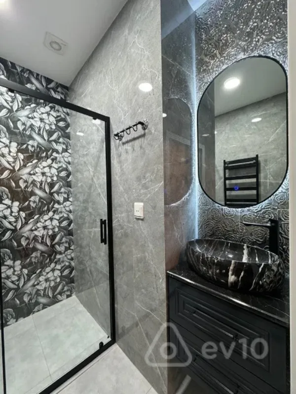 Kirayə verilir 2 otaqlı yeni tikili 80 m²