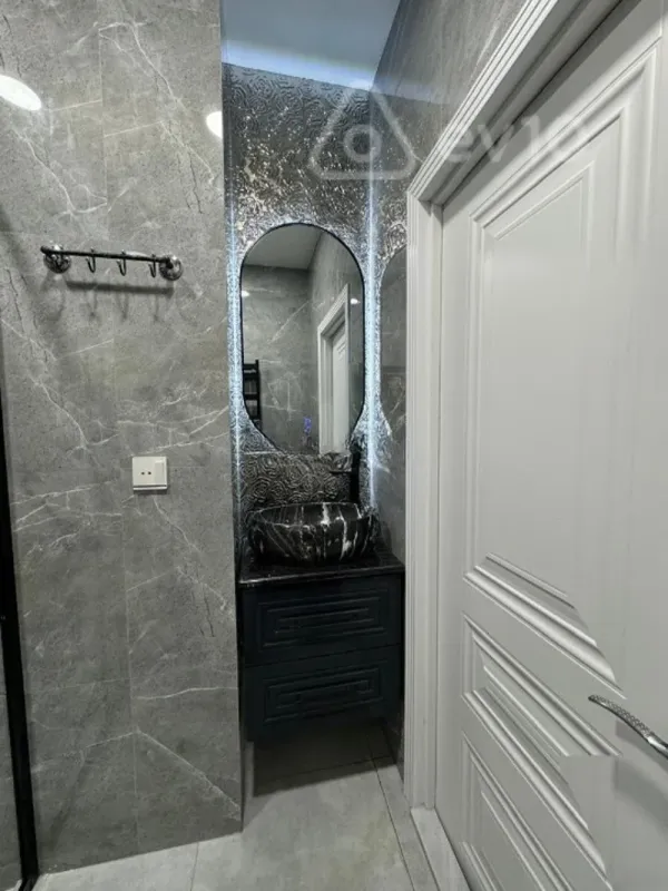 Kirayə verilir 2 otaqlı yeni tikili 80 m²