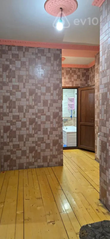 Kirayə verilir 2 otaqlı yeni tikili 73 m²