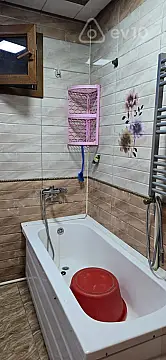 Kirayə verilir 2 otaqlı yeni tikili 73 m²