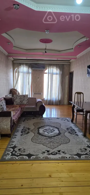 Kirayə verilir 2 otaqlı yeni tikili 73 m²