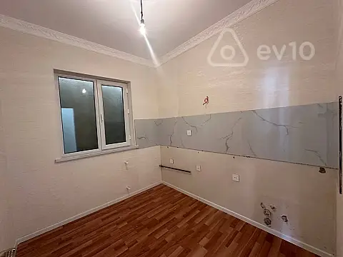 Satılır 2 otaqlı həyət evi 50 m²